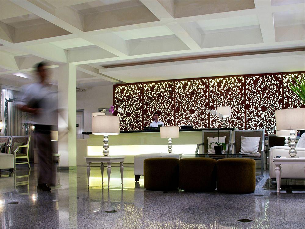 Stark Boutique Hotel And Spa Кута Интериор снимка